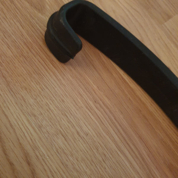 Chute Securing Spring With Handle